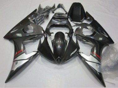 Carénages Moto Yamaha R6 2005 - Noir Brillant Argent Abordables