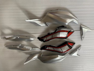 Carénages Moto Yamaha MT07/FZ07 2012-2017 - Argent Rouge Noir Abordables