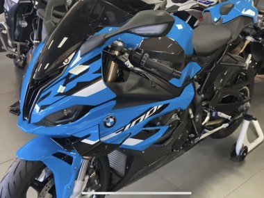 Carénages Moto BMW S1000RR 2023-2024 - Bleu Noir Abordables