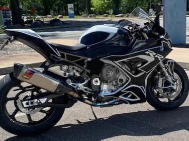 Carénages Moto BMW S1000RR 2019-2022 - Noir Blanc Abordables