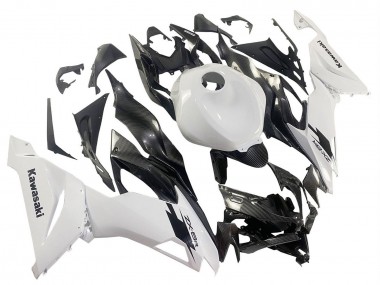 Carénages Moto Kawasaki ZX6R 2019-2022 - Blanc Noir Fibre de Carbone Abordables