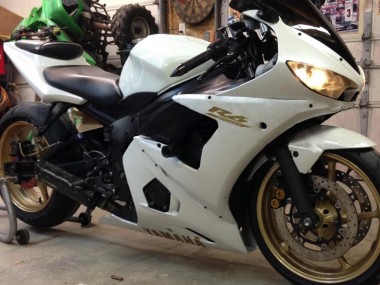 Carénages Moto Yamaha YZF 600 R6 2005 - Blanc Or Abordables
