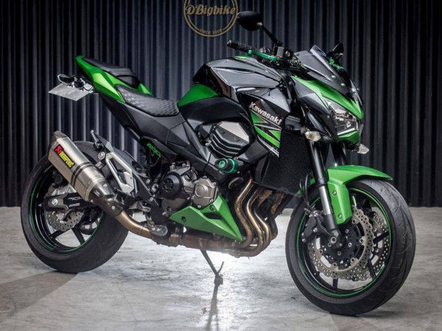 Carénages Moto Kawasaki Z800 2013-2018 - Vert Noir Brillant