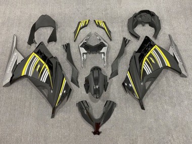 Carénages Moto Kawasaki EX300 2013-2024 - Jaune Argent Noir Brillant Noir Mat Abordables