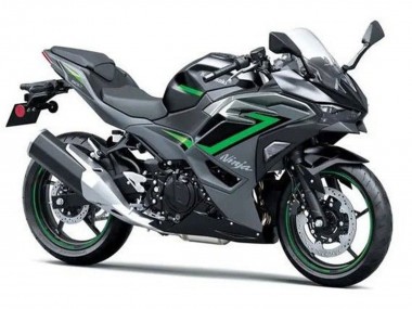 Carénages Moto Kawasaki Ninja 500 EX500R 2024-2025 - Noir Gris Vert Abordables