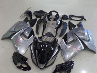 Carénages Moto Suzuki GSXR 1300 Hayabusa 2008-2020 - Noir Brillant Argent Chrome Abordables