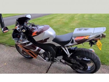 Carénages Moto Honda CBR1000RR 2006-2007 - Argent Orange Abordables